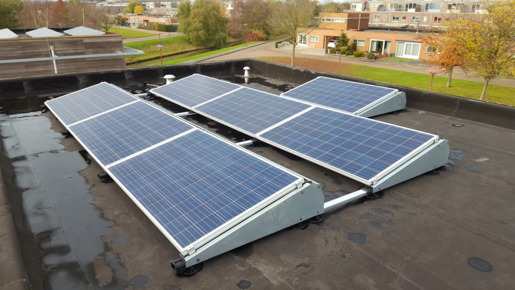 zonnepanelen plat dak opstelling