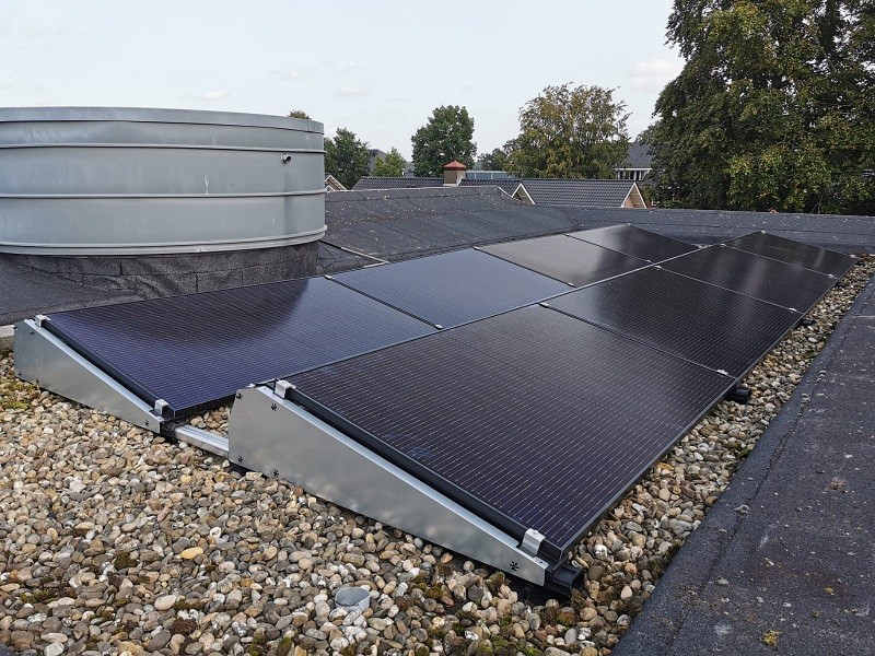 zonnepanelen-plat-dak