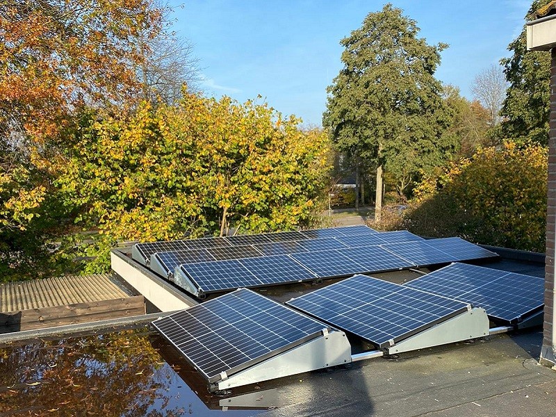 hoog-vermogen-zonnepanelen-wezep-plat-dak
