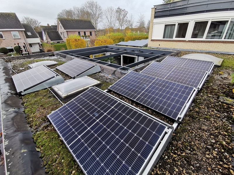 hoog-vermogen-zonnepanelen-hattem-plat-dak