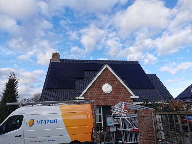 oldebroek-zonnepanelen-jinko