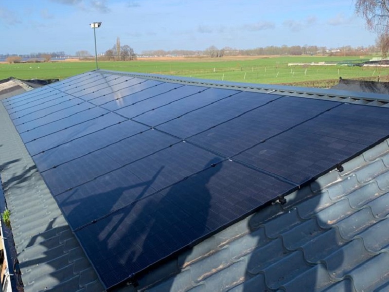 zonnepanelen schuur Elburg