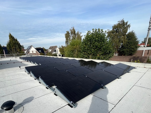 zonnepanelen plat dak SKO Wezep