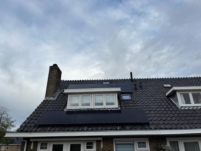 Zonnepanelen pannendak Zwolle