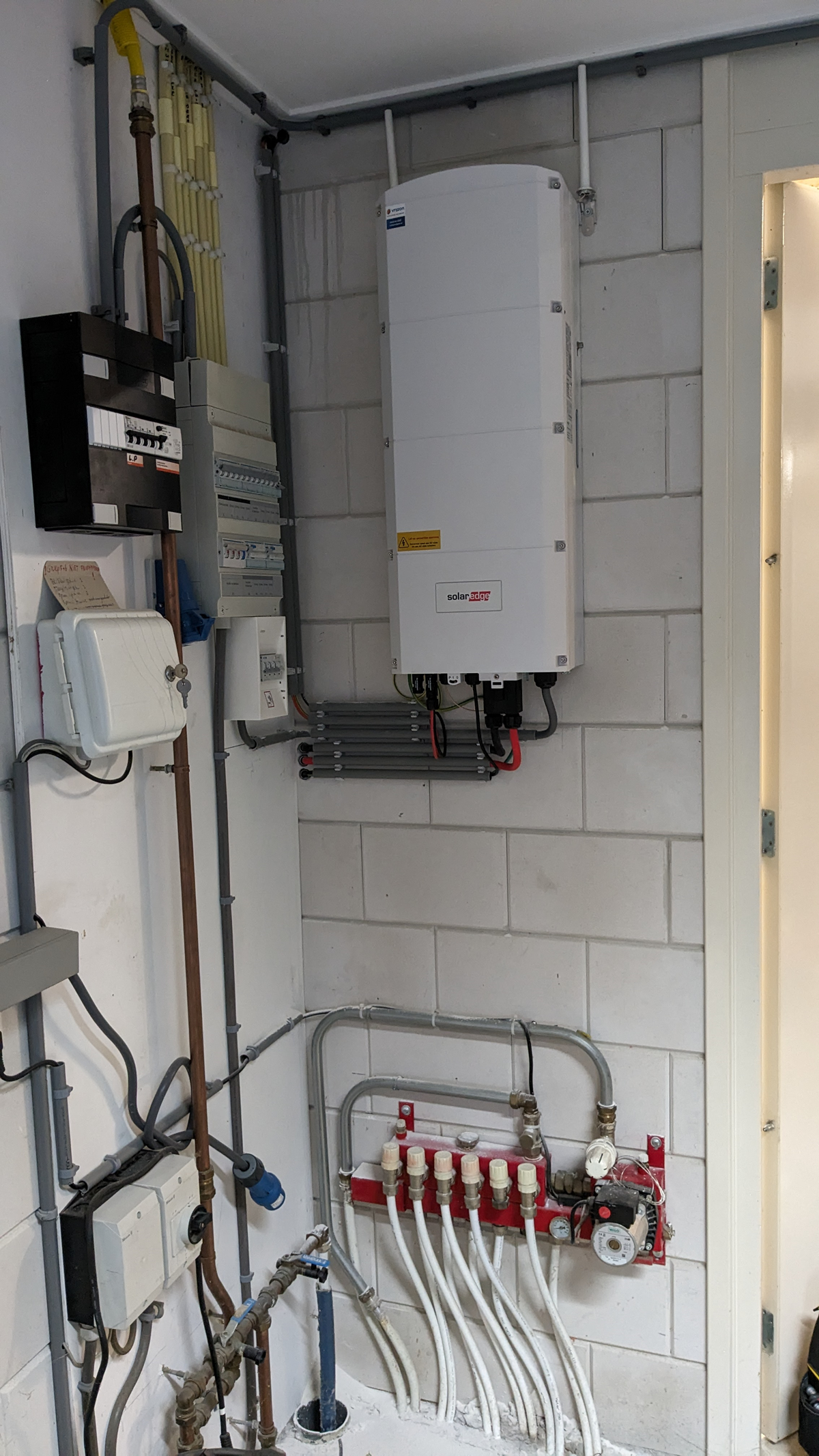 Hub omvormer icm opslagsysteem SolarEdge Vrijzon